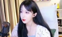 小姐姐凉快点的图片大全,小姐姐们的时尚凉感穿搭集锦